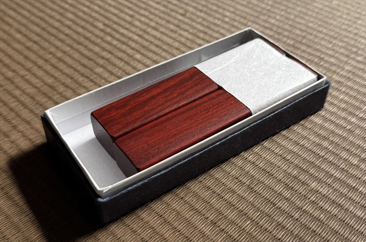 砂川仏檀店 古い仏壇の電気配線修理