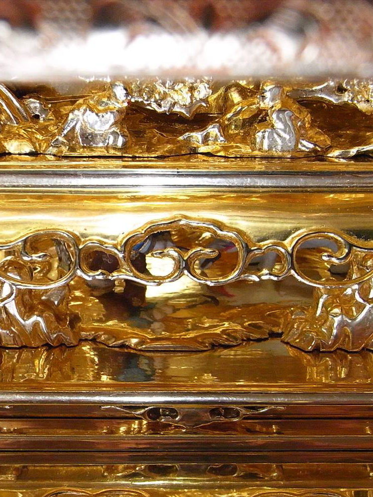 砂川仏檀店 部分修復