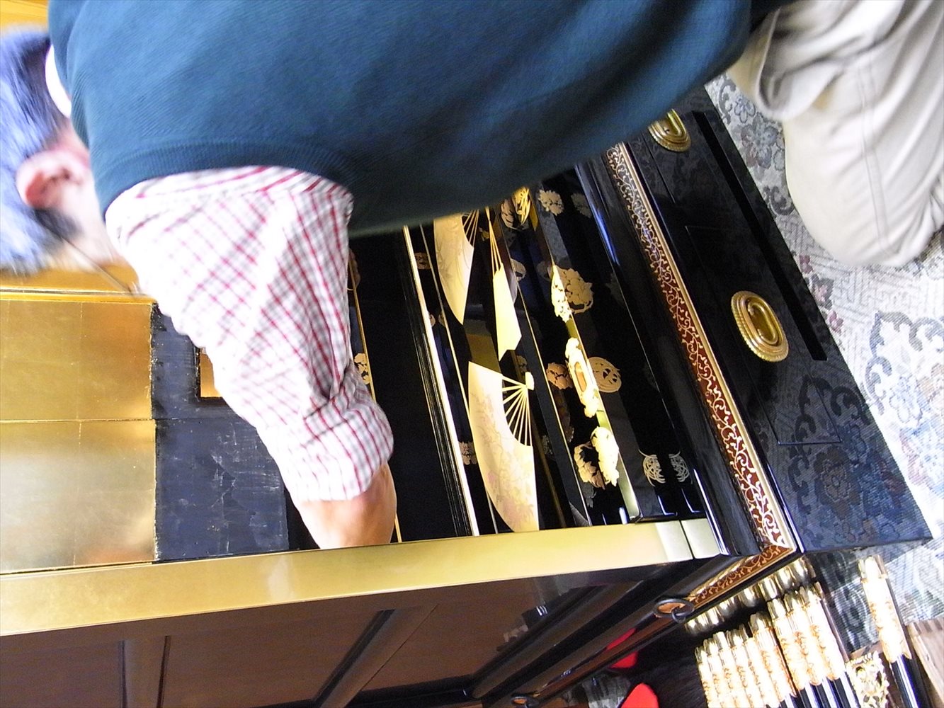 砂川仏檀店 部分修復