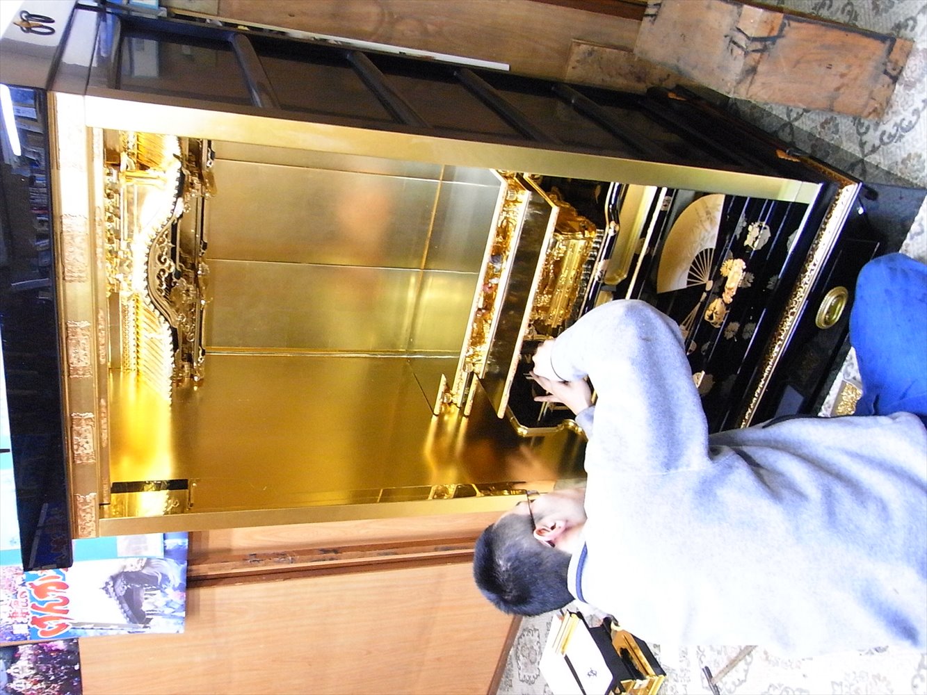 砂川仏檀店 部分修復